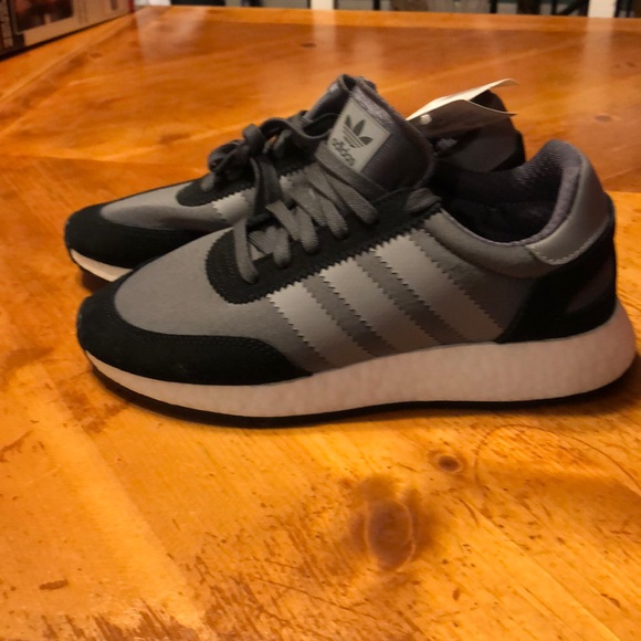 Adidas Iniki - Picture 2 of 5